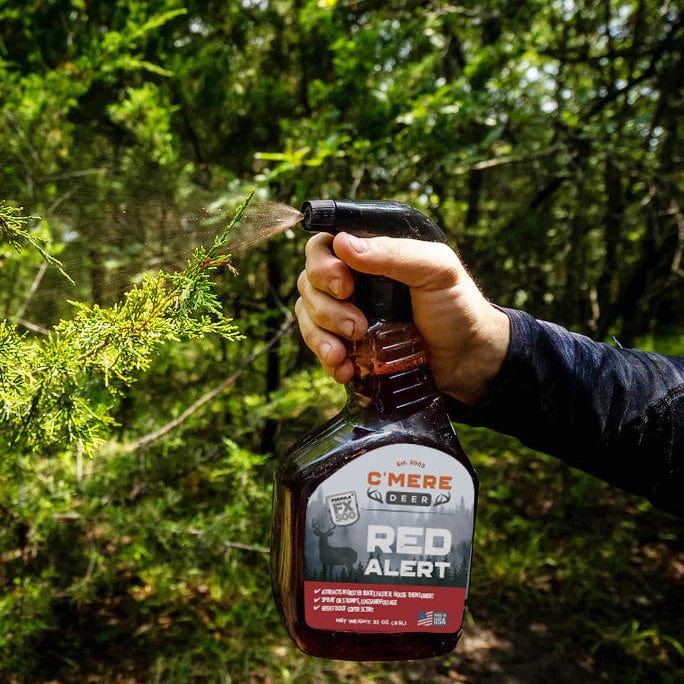 Red Alert Deer Attractant Spray with Cover Scent – Masks Odor, Lures Bucks