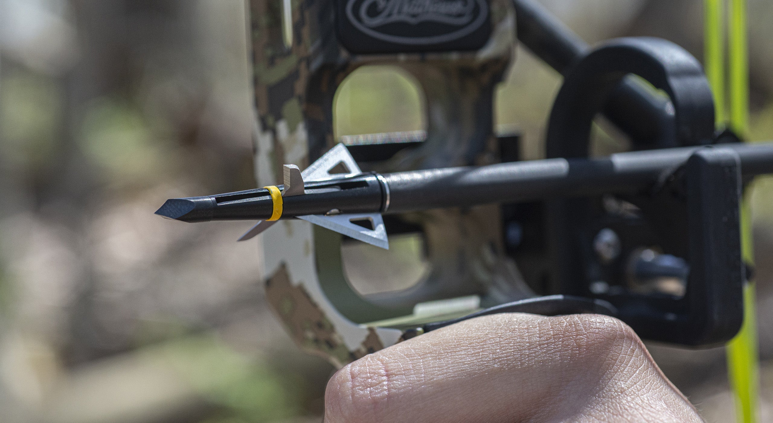 Compound broadheads & vanes